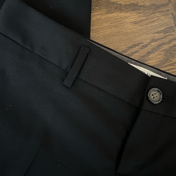 Banana Republic Women’s Suit - Picture 7 of 11